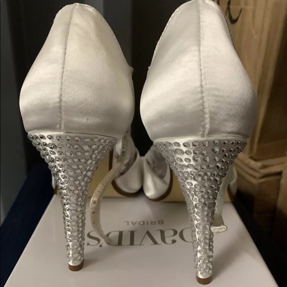 David's Bridal peep toe pumps - Picture 3 of 4